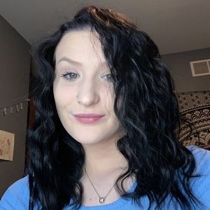 Meet your Posher, Leia